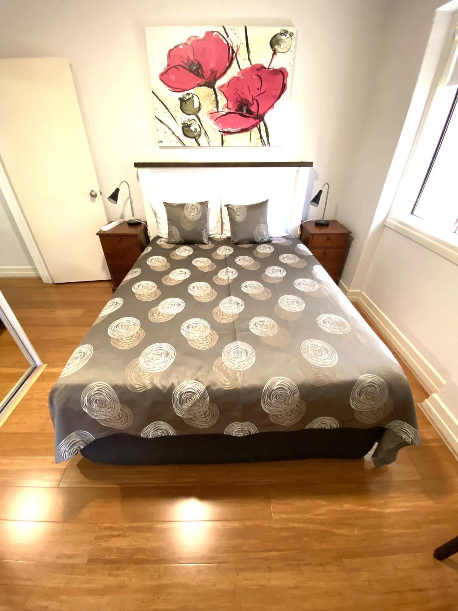 Hampton Court Aparthotel 4*
