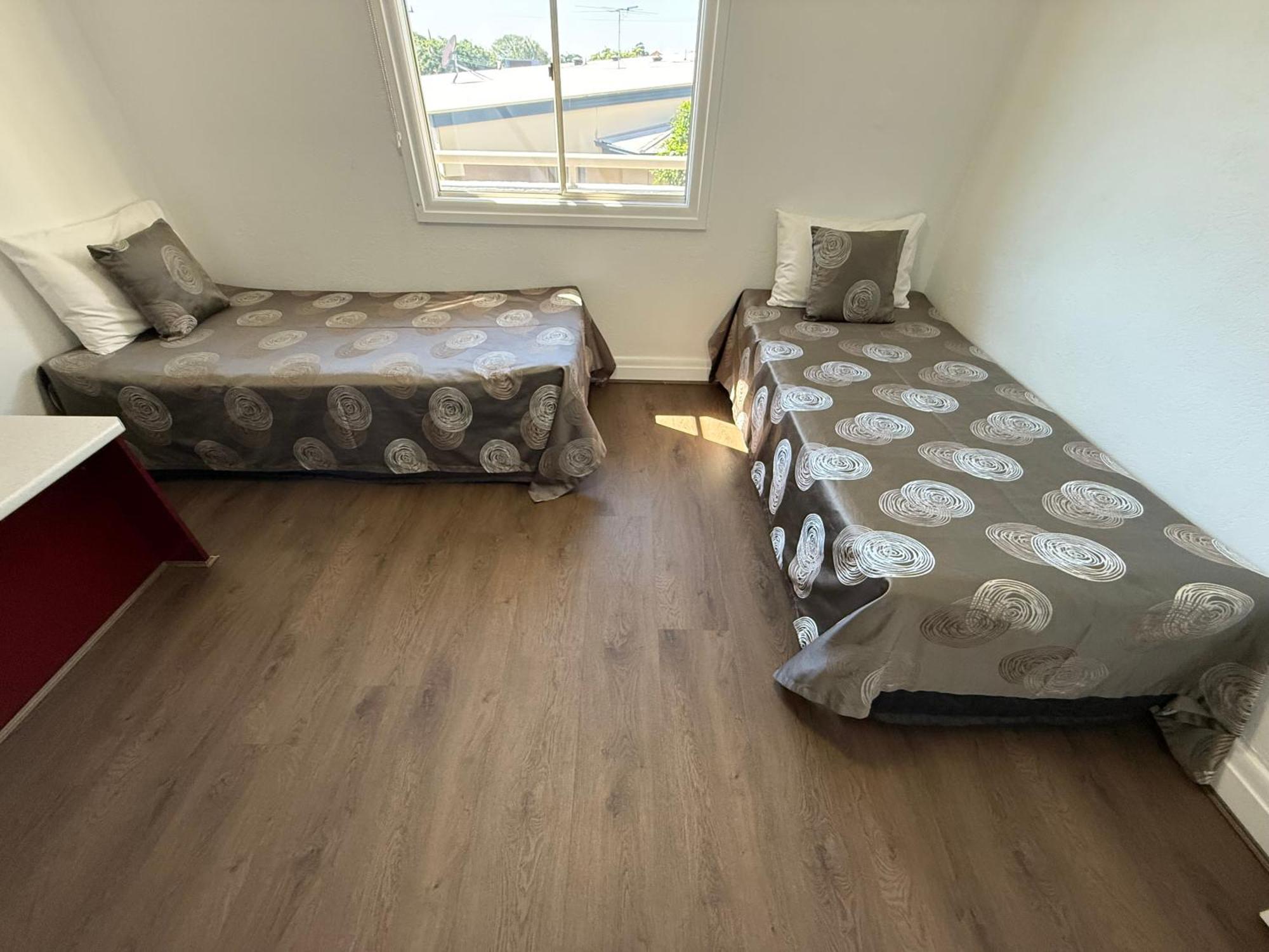 Hampton Court Aparthotel 4*